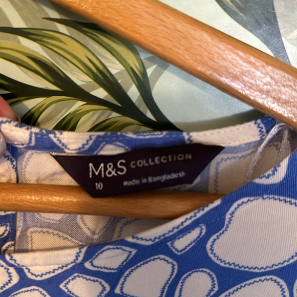 CC3 blue white pattern dress M&S collection 10 - Picture 3 of 4